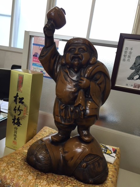 5月19日 火曜日 店長のニコニコブログ!! ランクル ハマー アルファードの専門店☆_b0127002_2091790.jpg