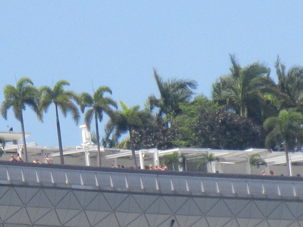 青空のマリーナベイサンズとシャンパーニュは最高!_c0212604_20494844.jpg