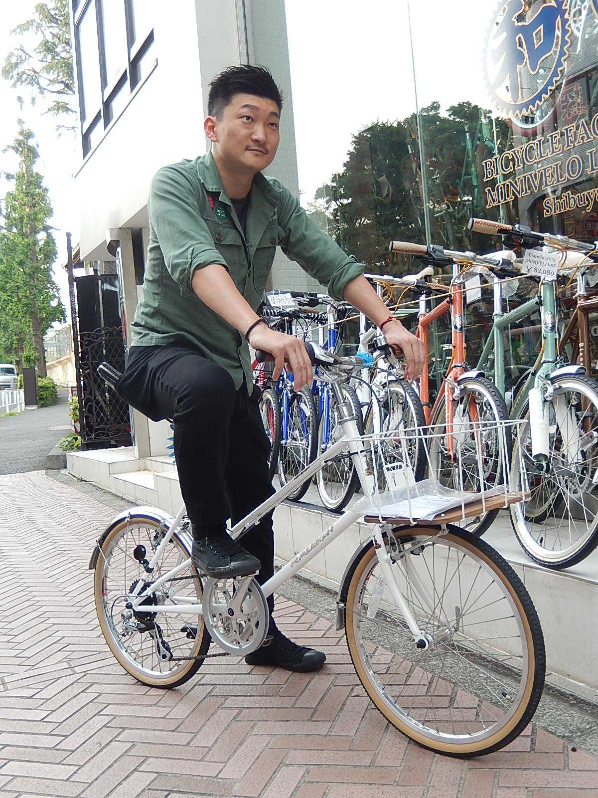 5月20日　渋谷　原宿　の自転車屋　FLAME bike前です_e0188759_1852087.jpg