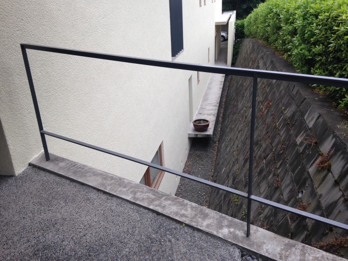 知恵くらべ?_b0167282_23481727.jpg