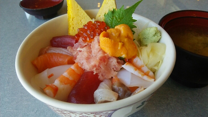 小樽丼 @ 旭鮨総本店 新宿住友ビル50F_c0212604_1895396.jpg