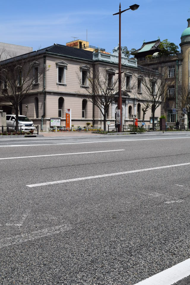 山口県下関市の南部町郵便局(建築家・三橋四郎設計作品再見)_f0142606_638544.jpg