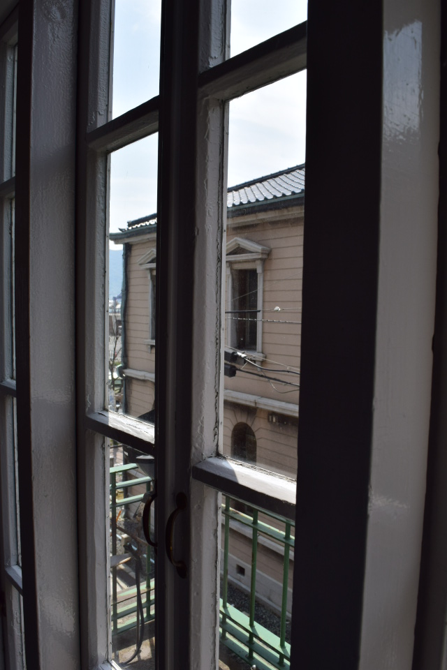 山口県下関市の南部町郵便局(建築家・三橋四郎設計作品再見)_f0142606_7253328.jpg