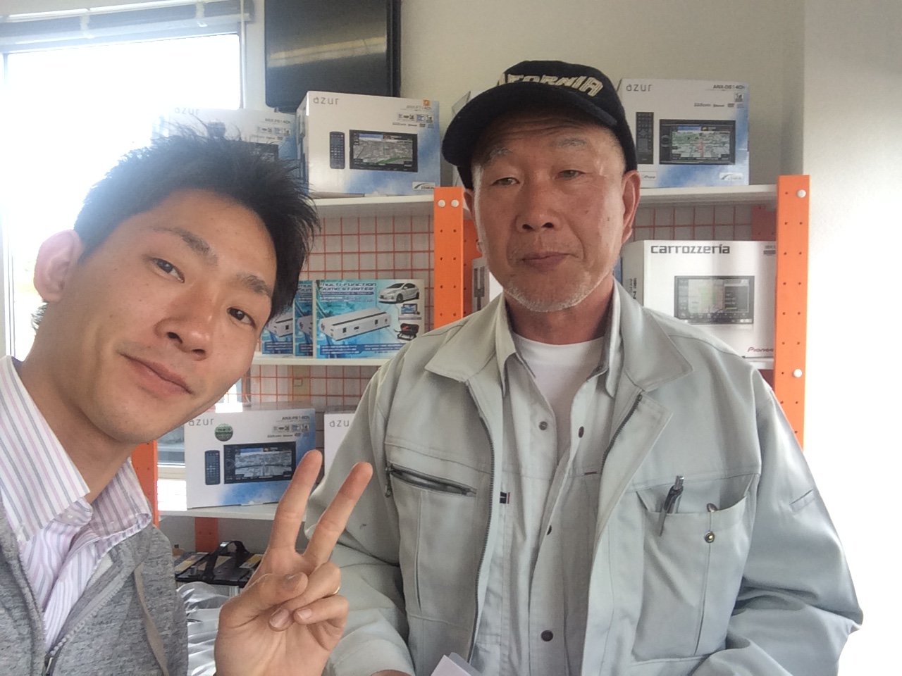 5月24日(日)晴天のアウトレット♪♪ S様エスティマ納車!!!★☆_b0127002_17492712.jpg