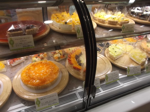 フルーツケーキファクトリー 新さっぽろ店_f0076001_22453018.jpg