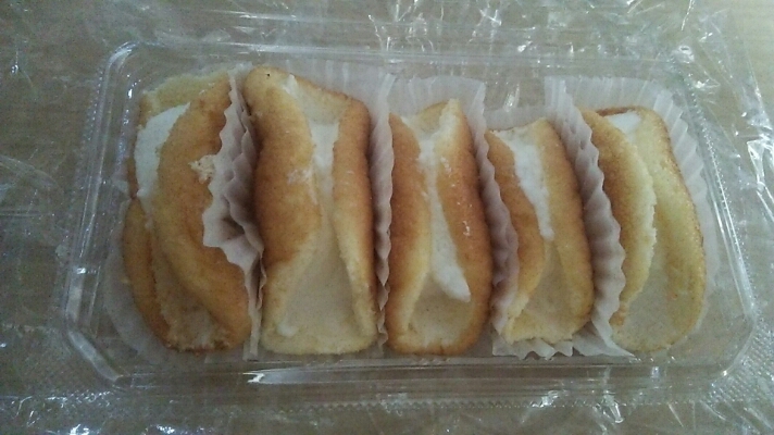 カメラは覚えていた!シロヤの甘いパン。_c0212604_8563948.jpg