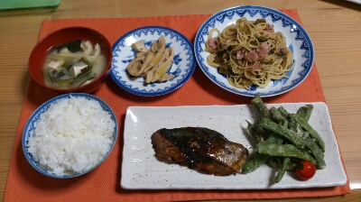 ぶりの照り焼き、いんげんの天ぷら。高菜スパゲッティ。タケノコ_d0008356_19335012.jpg