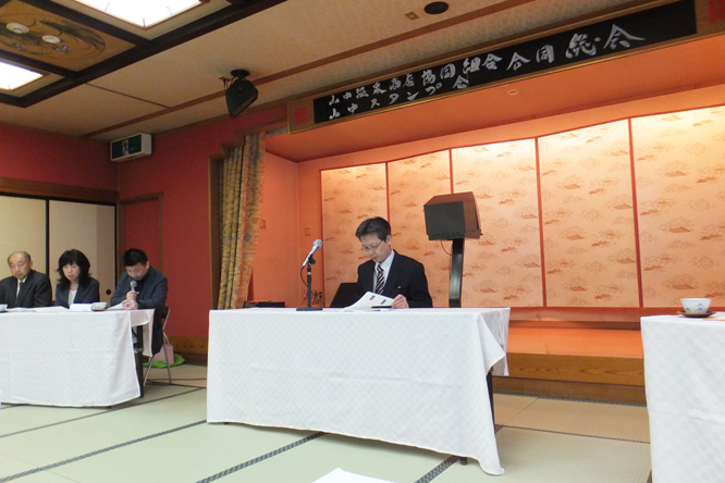本日19:00よりオンエア♪_d0095673_13134691.jpg