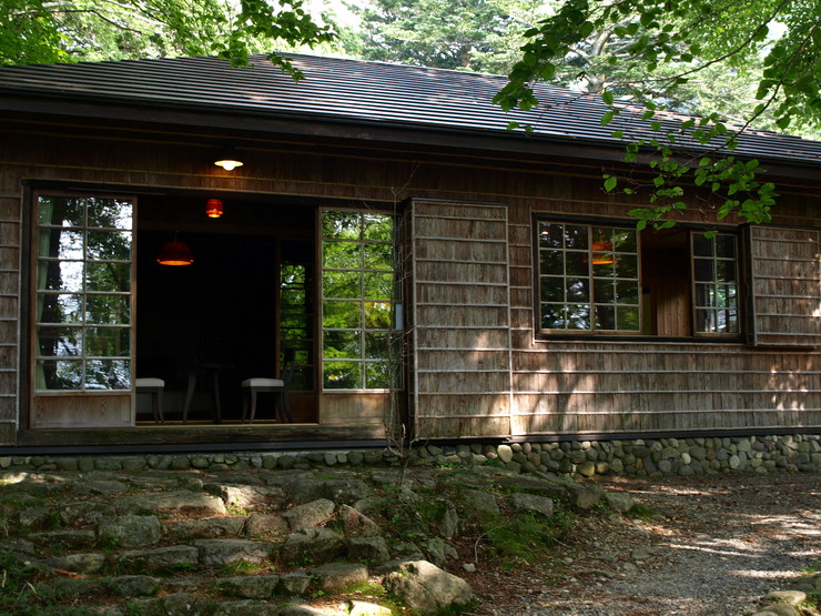 スモールハウス タイニーハウス 小屋 が静かなブームですが 3人で3日間で家を建てた男の話 Contemporary Creation Art Fashion Design スモールハウス タイニーハウス 小屋 が静かなブームですが 3人で3日間で家を建てた男の話 Contemporary Creation Art Fashion Design
