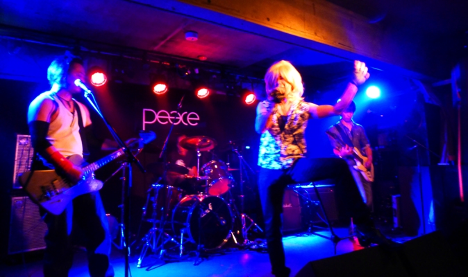 5月3日、カラフルハードロックフェスvol.1のライブレポ♪_e0188087_21385231.jpg