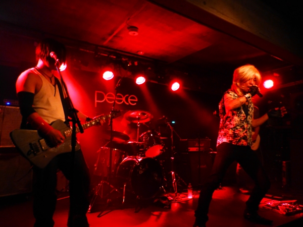 5月3日、カラフルハードロックフェスvol.1のライブレポ♪_e0188087_21453432.jpg