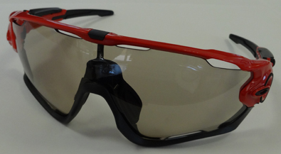 OAKLEY JAWBREAKERアジアフィット用次世代マテリアルNXTデイナイト調光レンズ発売開始!_c0003493_1982261.jpg