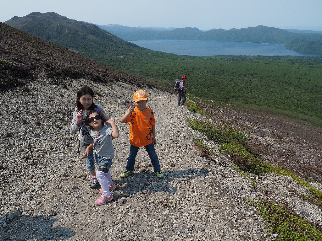  風不死岳と樽前山、5月24日－樽前山編－_f0138096_1293393.jpg