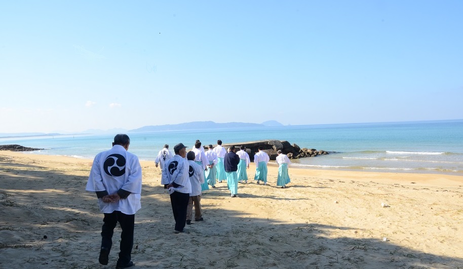 【連載更新】鯛が安産のお守りに~早魚(はやま)神事 福岡県・奈多_c0303307_1535683.jpg