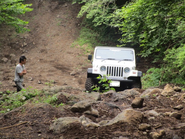 Jeep を楽しもう 4WD Low 入れてみよう オフロード&BBQ&キャンプ 走行会 _b0123820_1772310.jpg