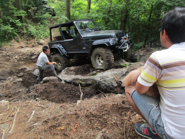 Jeep を楽しもう 4WD Low 入れてみよう オフロード&BBQ&キャンプ 走行会 _b0123820_8313772.jpg