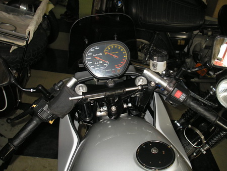GSX1100刀 ステアリングダンパーと継続検査_e0218639_19351219.jpg