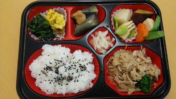 今日も会社の健康弁当!_c0212604_16594149.jpg
