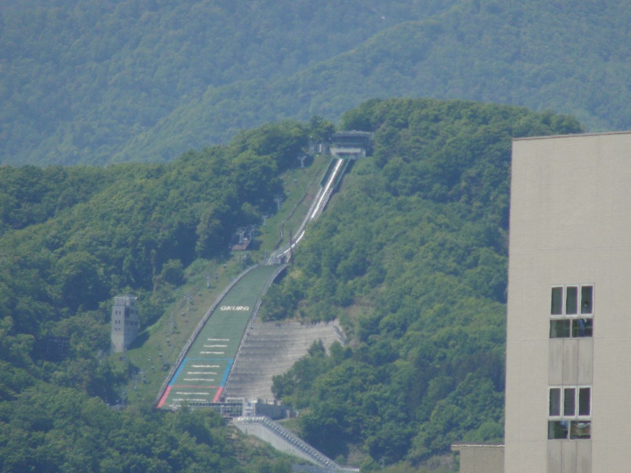 山が近い_c0025115_19530037.jpg