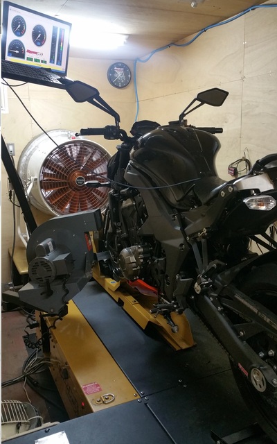 Z1000(\'15)をセッティング!!①_e0114857_20322632.jpg