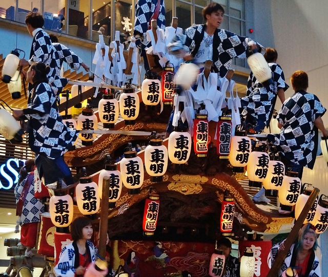 御影クラッセだんじり広場にて_b0063958_22382887.jpg