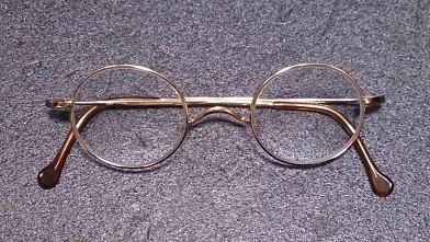 ジョンレノンのような丸眼鏡　『J！NS』ロイド眼鏡_c0364960_17464346.jpg