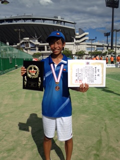 ジュニア硬式テニス・渡部 将伍(わたべ しょうご)選手を金栄堂サポート!_c0003493_19113412.jpg