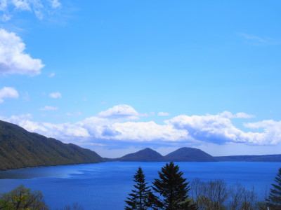 北海道の桜を見る旅～支笏湖のお宿「翆山亭」_a0236996_1950278.jpg