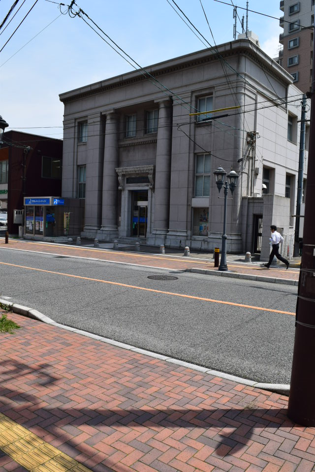 旧不動貯金銀行下関支店(建築家・関根要太郎作品再見)_f0142606_5302769.jpg