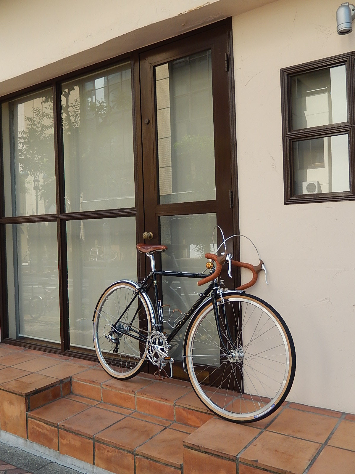 5月30日 渋谷 原宿 の自転車屋 FLAME bike前です_e0188759_17391765.jpg