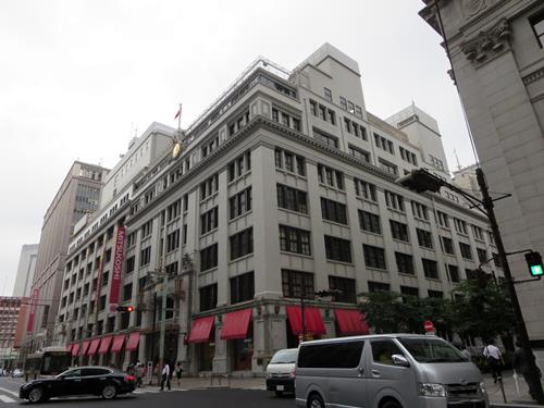 日本橋三越本店 世界ネコ歩き展とフォートナム メイソン お散歩アルバム 秋の訪れ 日本橋三越本店 世界ネコ歩き展とフォートナム メイソン お散歩アルバム 秋の訪れ