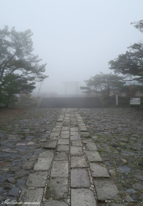 日向神話を巡る旅　楽しかった霧島神宮古宮址編　その１。_f0351853_15515231.jpg