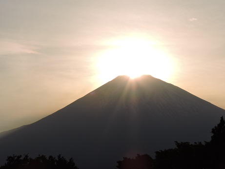 2015年6月の定休日のお知らせ_e0133255_17583912.jpg