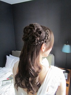 編み込みヘアの花嫁さん ジュリエット エルサ編 nyの小さな灯り ヘアメイク日記 編み込みヘアの花嫁さん ジュリエット エルサ編 nyの小さな灯り ヘアメイク日記