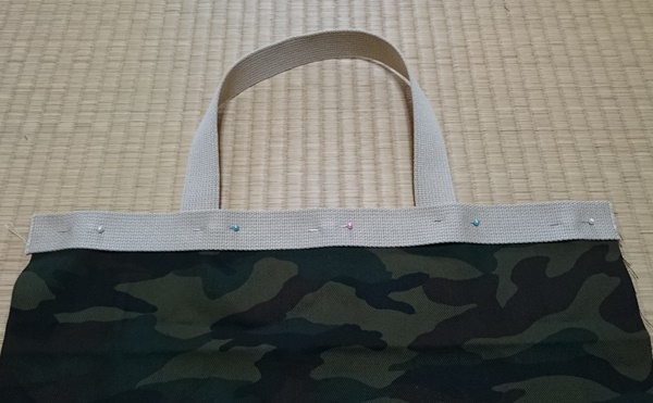 エルベ風 カモフラージュ柄のトートバッグ 生活記ログ エルベ風 カモフラージュ柄のトートバッグ 生活記ログ