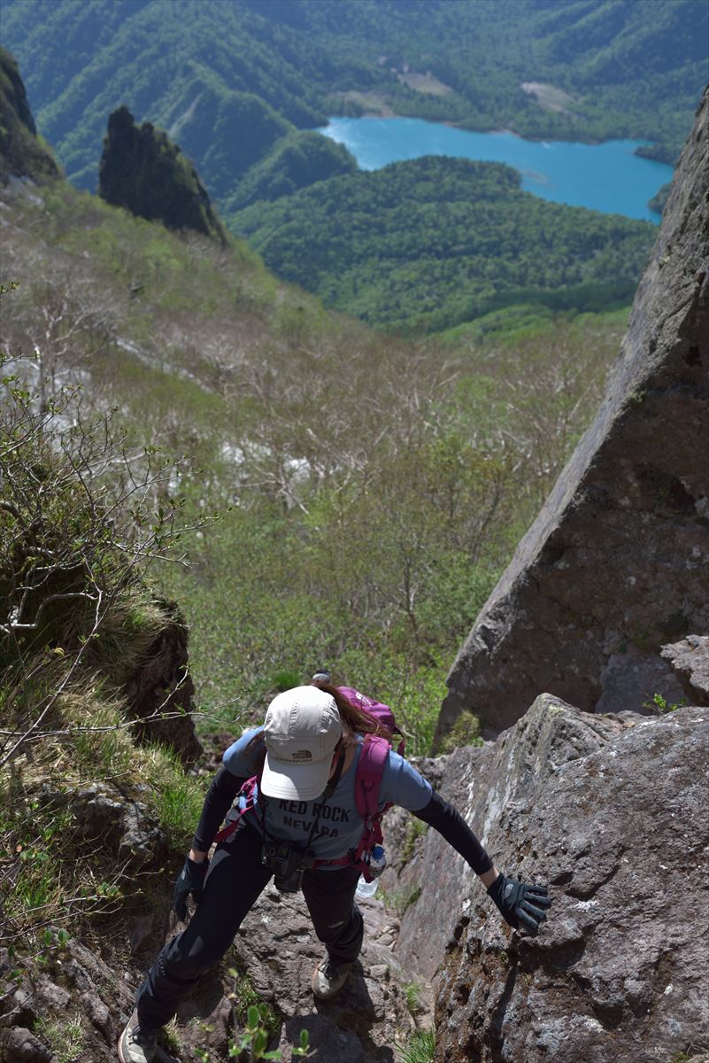 恵庭岳 ～ 初めて真の山頂へ！”　2015.5.31_a0145819_1548555.jpg