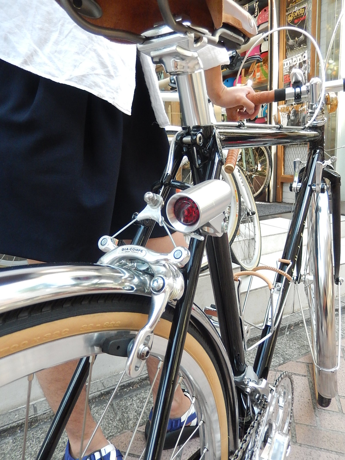 6月1日　渋谷　原宿　の自転車屋　FLAME bike前です_e0188759_126435.jpg