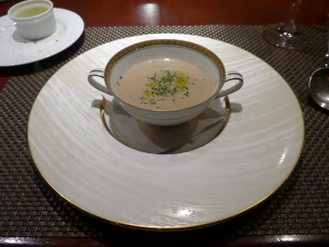 広尾「コントワールミサゴ」へ行く。_f0232060_2362898.jpg