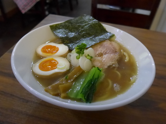 池袋「麵や とら」へ行く。_f0232060_313375.jpg
