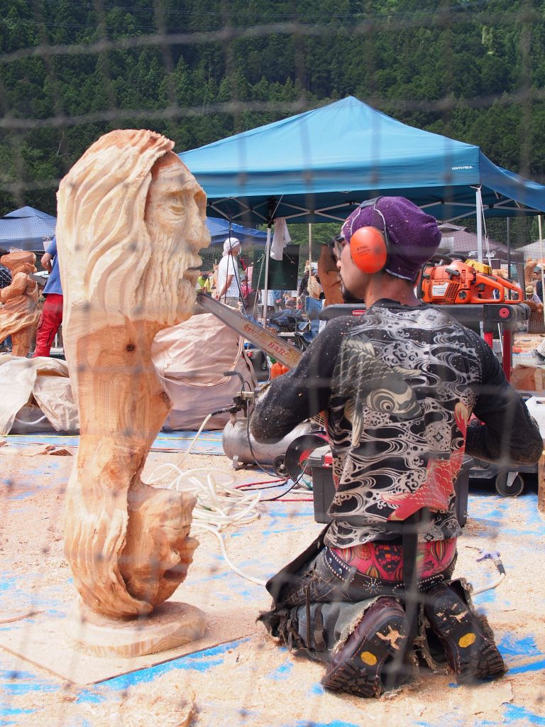 第15回 日本チェンソーアート競技大会 in 東栄 2015_e0200287_1083550.jpg