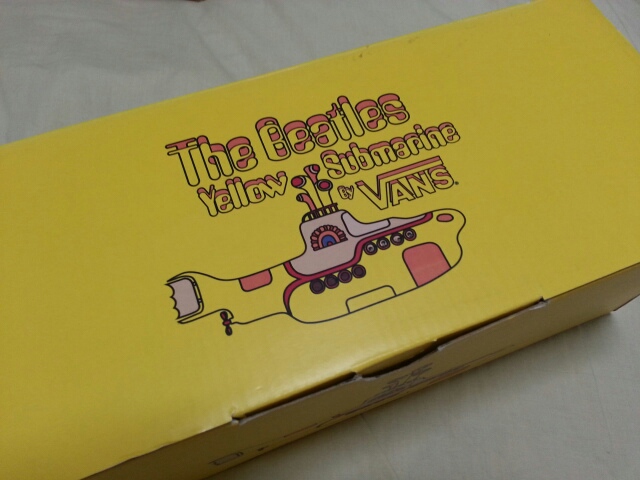 VANS THE BEATLES YELLOW SUBMARINE ALL YOU NEED IS LOVE_b0042308_1382722.jpg