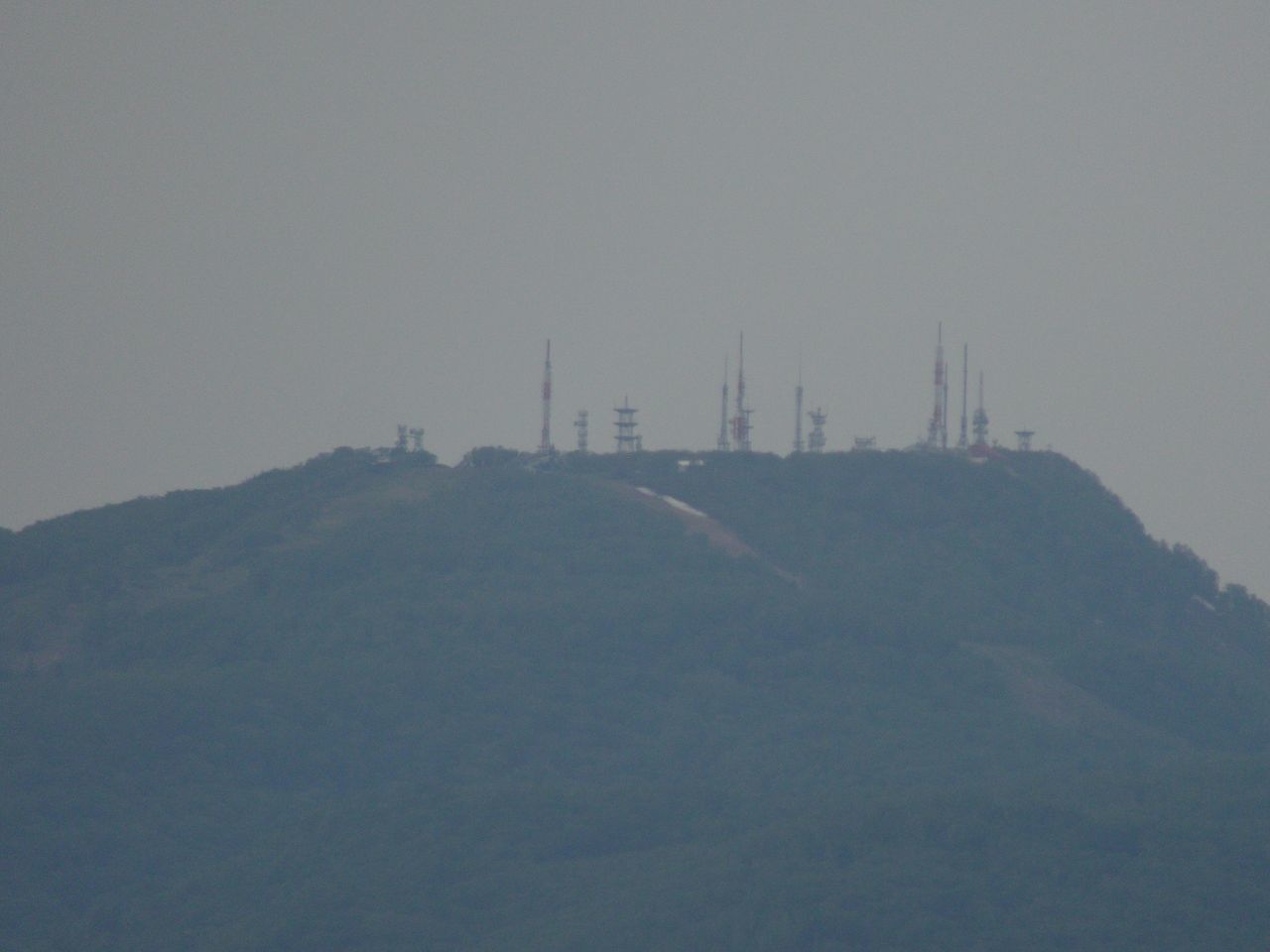 午後から豪雨(大雨・洪水警報):明日から北大祭_c0025115_19060873.jpg