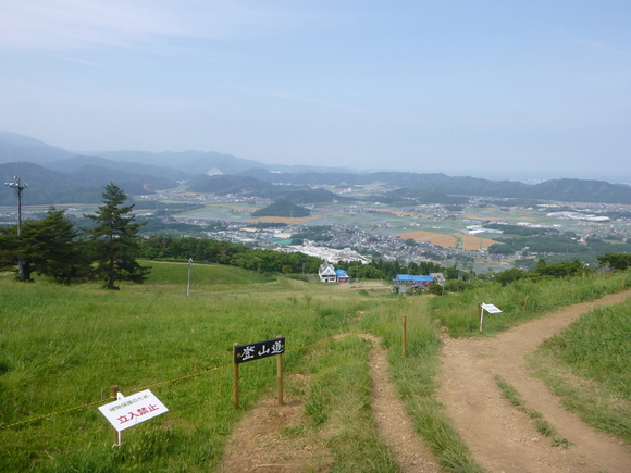 日本百名山　伊吹山 (1,377.3M) ヘリコプター救助訓練見学_d0170615_92205.jpg