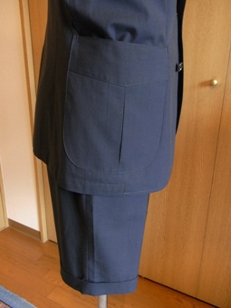 「上質なショートパンツ」&「新型のクールジャケット」 ~ コットン&リネン祭り! 編_c0177259_2228933.jpg