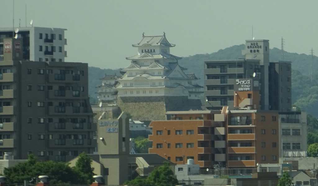 車窓の旅〔その９〕・・・（２０４０）_d0274760_728120.jpg