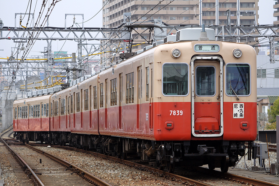 阪神 直通開業前の看板電車_f0304764_23215526.jpg