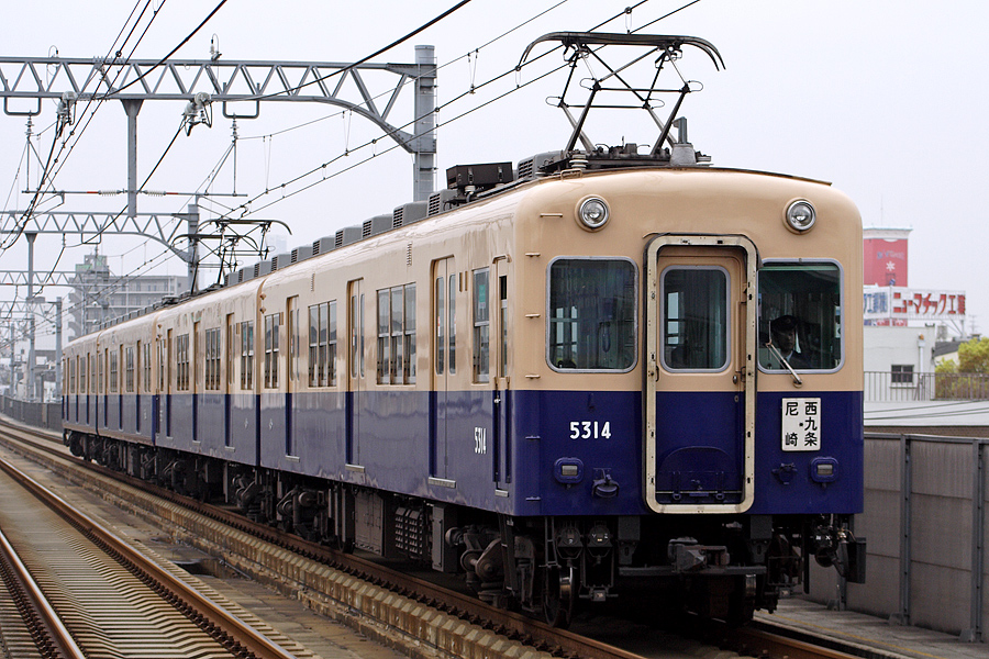 阪神 直通開業前の看板電車_f0304764_23284730.jpg