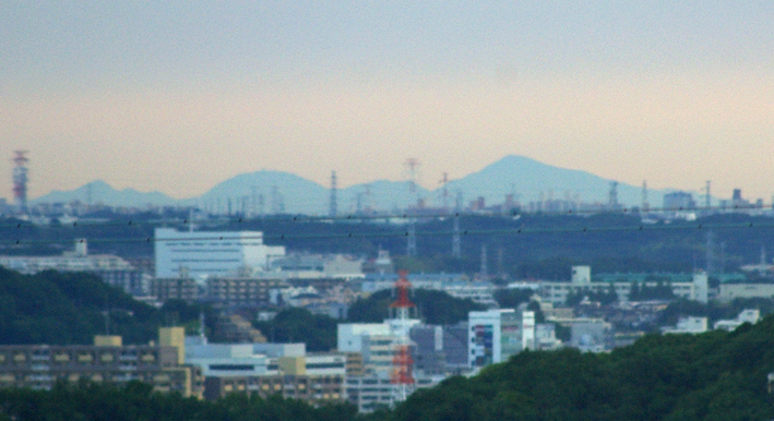 男体山、日光白根山、上州武尊山、赤城山が揃い踏み6・5_c0014967_13412647.jpg