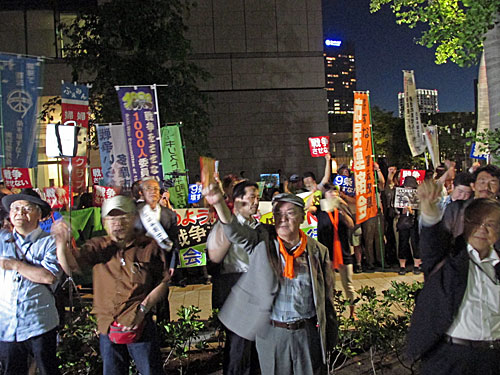 戦争法案反対国会前集会_a0188487_0245871.jpg