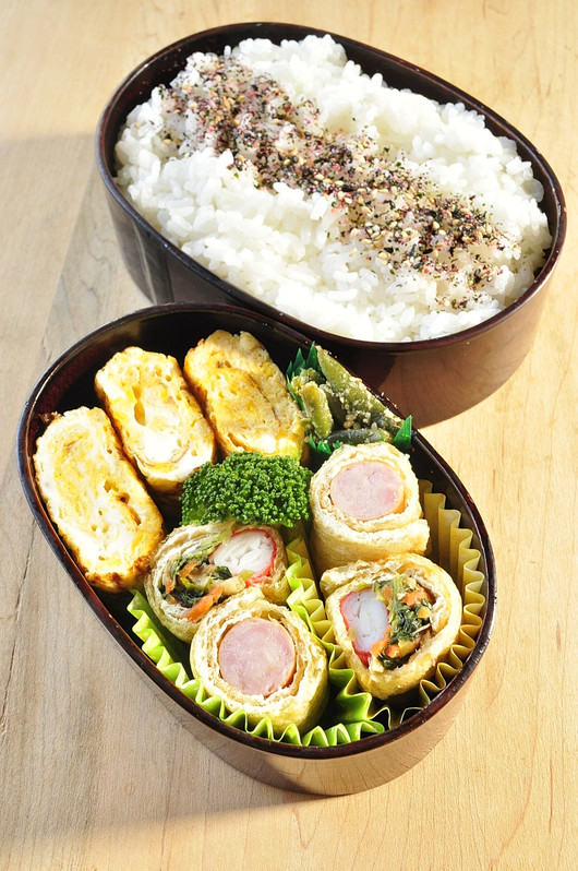 きつね巻き弁当_b0171098_8584100.jpg